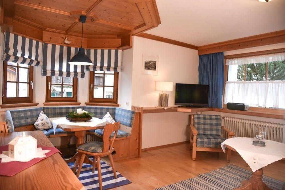 Haus Susanne - Top-Ferienwohnungen - Sommer-Bergbahn Inklusive Obermaiselstein Esterno foto